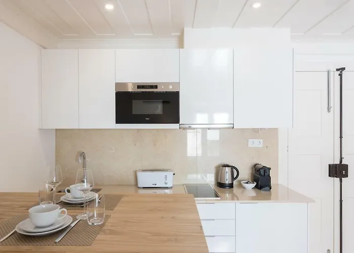 Flh Anjos Lovely شقة